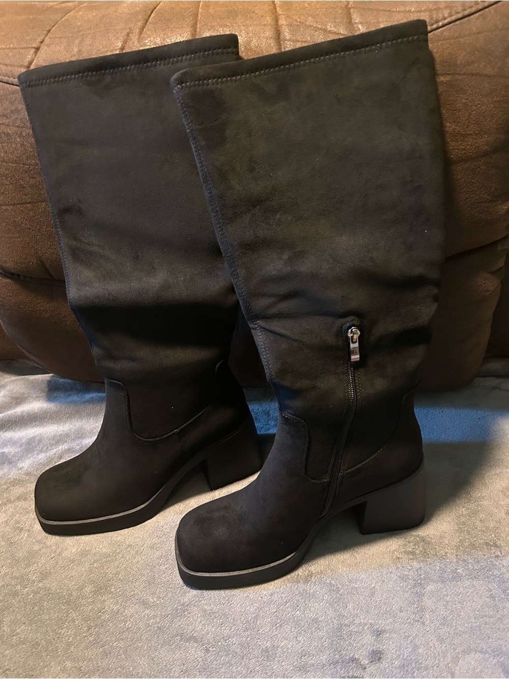 Black Mid-Calf Block Heel Women's Boots